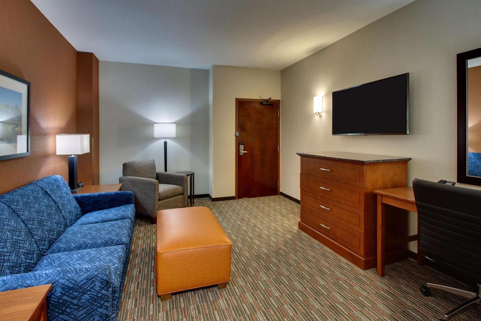 Drury Inn & Suites Iowa City Coralville Extérieur photo