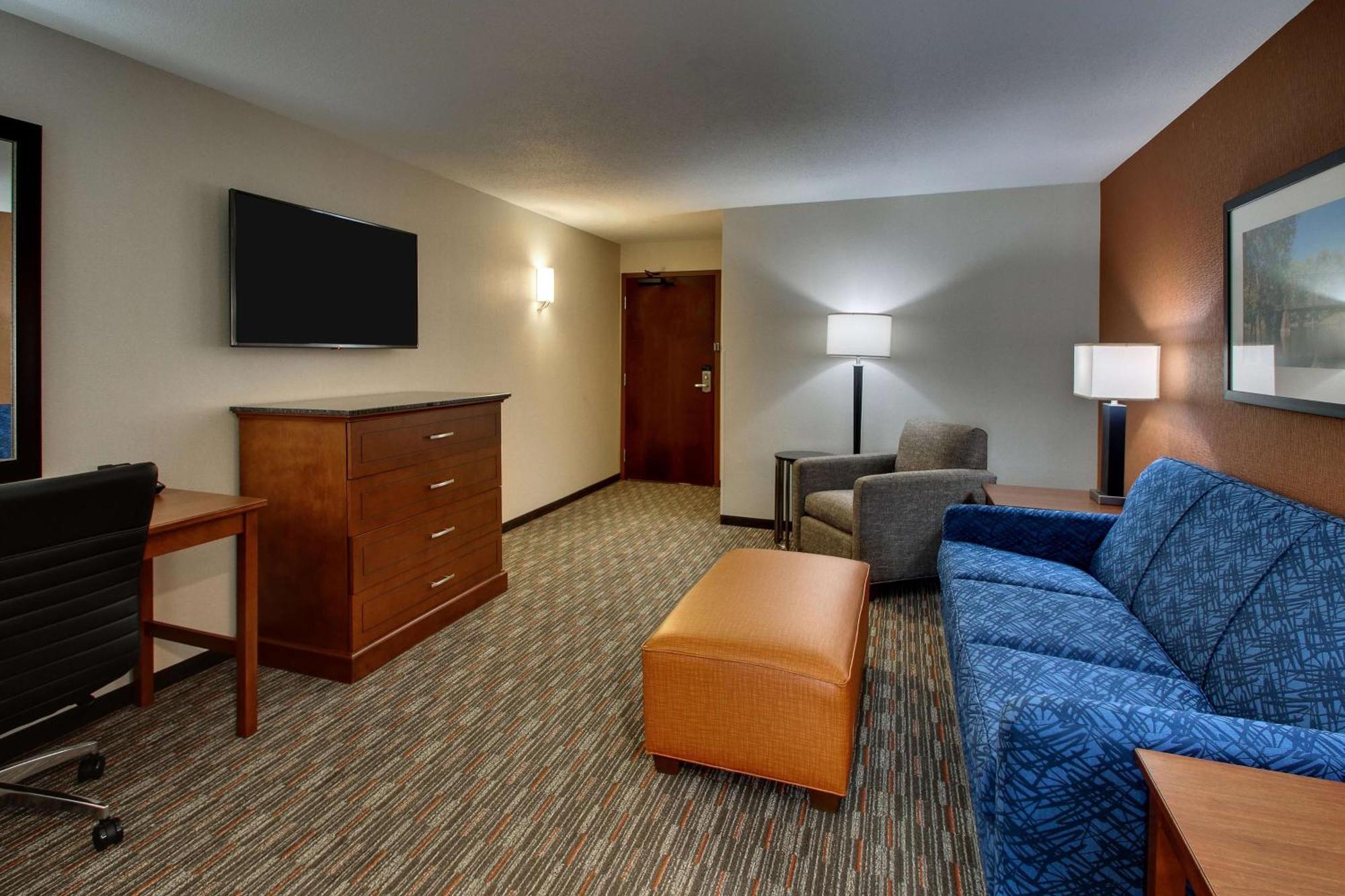 Drury Inn & Suites Iowa City Coralville Extérieur photo